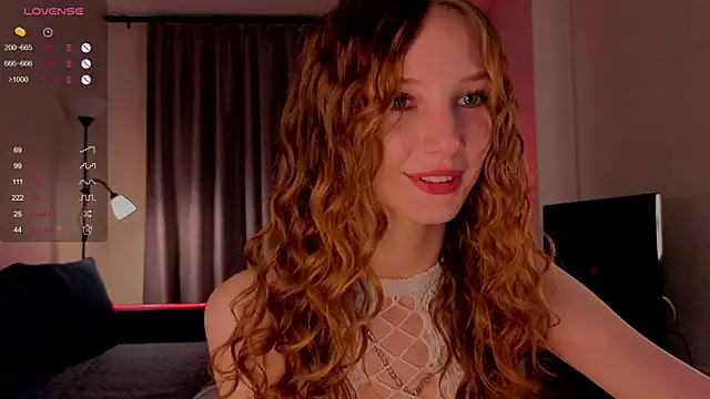 Alisavine online show from November 18, 2025, 5:27 pm