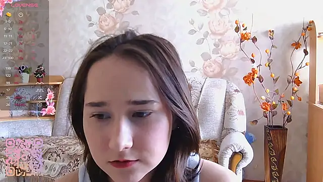 Snapshot of TianaMeiser chatting on April 26, 2026, 11:07 am TianaMeiser online show from April 26, 2026, 11:07 am