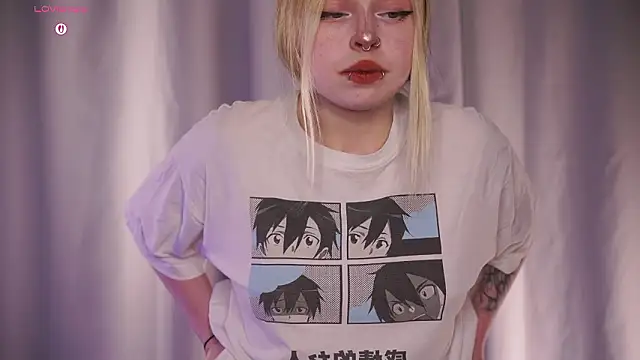 ElvenQueen online show from March 18, 2026, 2:08 pm