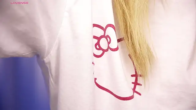 ElvenQueen online show from March 12, 2026, 1:37 pm