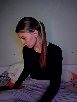 carolinakis  online show from February 14, 2026, 8:31 pm