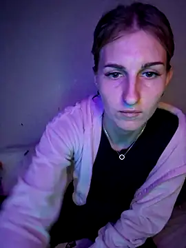 carolinakis  online show from March 5, 2026, 9:11 pm