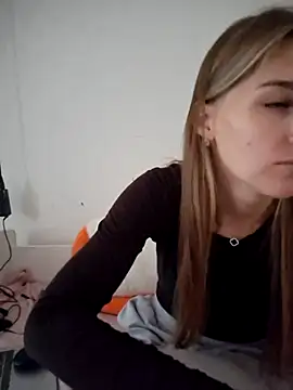 carolinakis  online show from February 15, 2026, 11:20 am