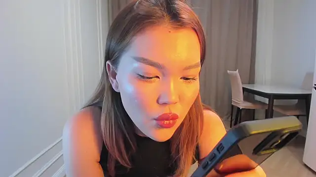 sakuraleen online show from December 5, 2025, 7:23 pm