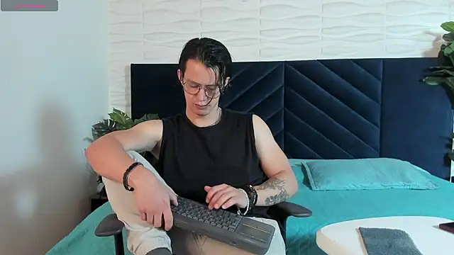 Brandon starkk online show from March 21, 2026, 11:58 am