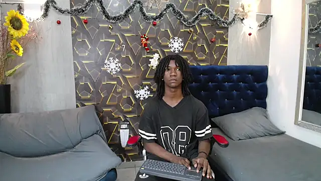 negga cum online show from December 21, 2025, 1:02 pm