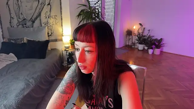 Snapshot of inked_witch chatting on September 8, 2025, 3:00 pm inked witch online show from September 8, 2025, 3:00 pm