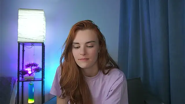 foxy cute4you online show from May 7, 2026, 6:33 pm
