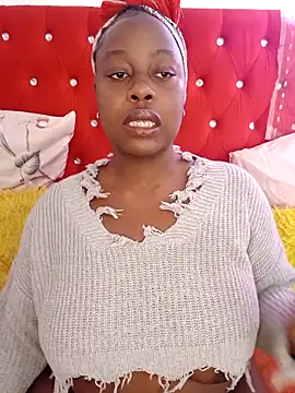 Snapshot of melanin_lizzy chatting on May 10, 2026, 10:41 am melanin lizzy online show from May 10, 2026, 10:41 am