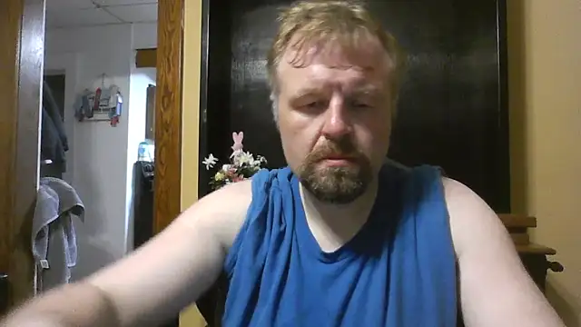 Snapshot of TheOneDonShaun chatting on April 13, 2026, 1:53 am TheOneDonShaun online show from April 13, 2026, 1:53 am