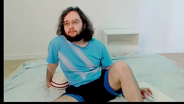 eren jaeger2000 online show from May 10, 2026, 4:38 am