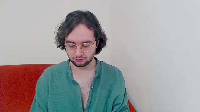 Snapshot of eren_jaeger2000 chatting on December 1, 2025, 3:51 am eren jaeger2000 online show from December 1, 2025, 3:51 am