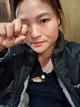 Lee-Thee online show from November 26, 2025, 2:44 am