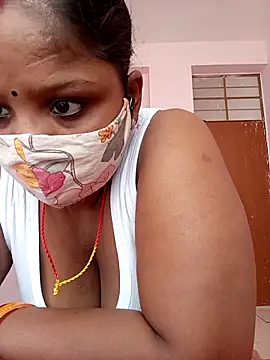 CUTE-LOVE-SWEETS online show from April 24, 2026, 4:25 am