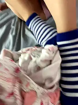 Snapshot of VioleeSaenz chatting on November 17, 2025, 6:06 am VioleeSaenz online show from November 17, 2025, 6:06 am