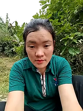 meomeo-00 online show from December 15, 2025, 5:35 am