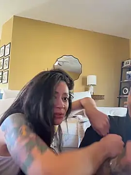 Snapshot of Entreprescrewers chatting on February 25, 2026, 9:25 pm Entreprescrewers online show from February 25, 2026, 9:25 pm