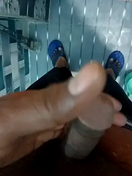 badboy4500 online show from November 18, 2025, 3:21 am