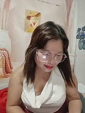 Snapshot of Cover-baa chatting on July 10, 2026, 7:36 pm Cover-baa online show from July 10, 2026, 7:36 pm