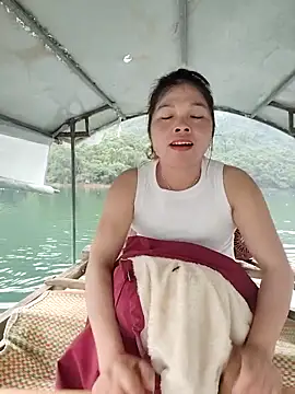 Cover-baa online show from December 3, 2025, 8:58 am