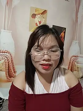 Snapshot of Cover-baa chatting on July 22, 2026, 10:23 pm Cover-baa online show from July 22, 2026, 10:23 pm