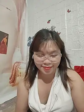 Snapshot of Cover-baa chatting on July 17, 2026, 8:06 pm Cover-baa online show from July 17, 2026, 8:06 pm