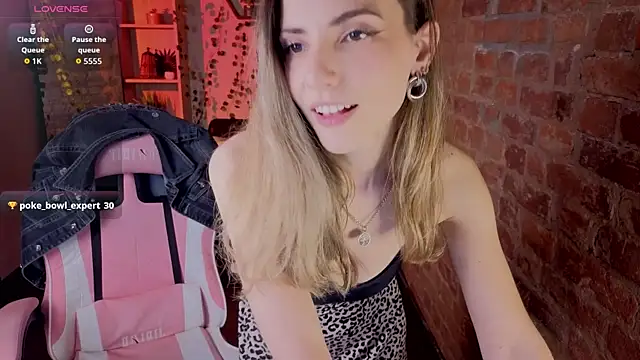 Snapshot of amelia_meili chatting on June 12, 2026, 12:58 pm amelia meili online show from June 12, 2026, 12:58 pm