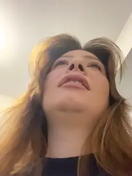 Snapshot of AmberRosewood chatting on March 14, 2026, 4:40 am AmberRosewood online show from March 14, 2026, 4:40 am