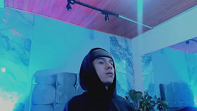 Snapshot of James_Adams_01 chatting on March 5, 2026, 12:35 pm James Adams 01 online show from March 5, 2026, 12:35 pm