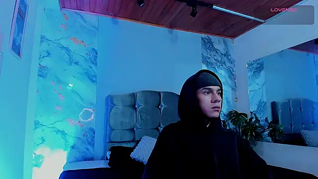 Snapshot of James_Adams_01 chatting on March 4, 2026, 11:29 am James Adams 01 online show from March 4, 2026, 11:29 am