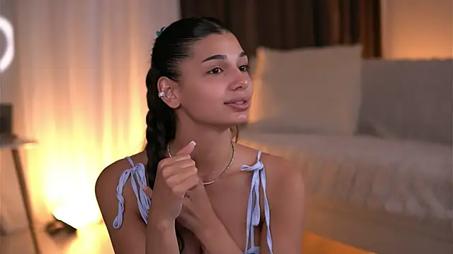 Snapshot of LuvCaprice chatting on June 19, 2026, 2:45 pm LuvCaprice online show from June 19, 2026, 2:45 pm