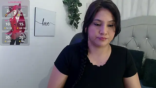 Snapshot of Rubby_Hott chatting on December 15, 2025, 8:03 pm Rubby Hott online show from December 15, 2025, 8:03 pm