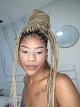 Snapshot of Afro_Luna chatting on May 8, 2026, 11:14 am Afro Luna online show from May 8, 2026, 11:14 am