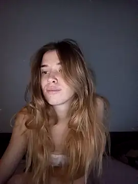 BarniLili online show from December 14, 2025, 9:20 pm