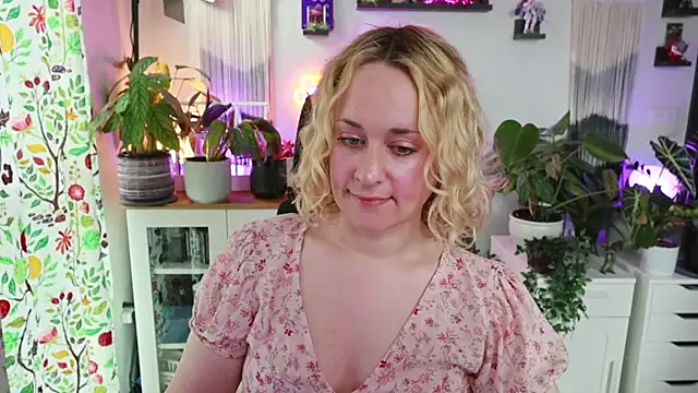 xzoeyryanx online show from June 26, 2026, 6:14 pm