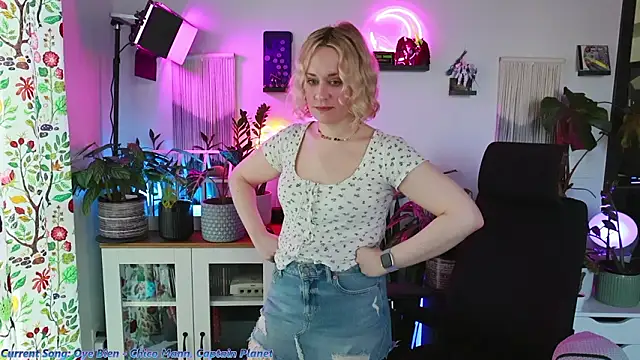 xzoeyryanx online show from February 27, 2026, 6:52 pm