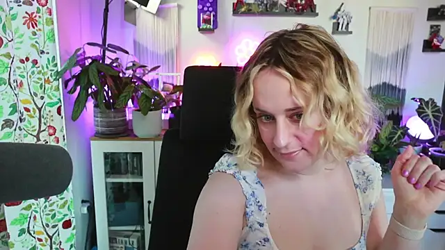 xzoeyryanx online show from July 27, 2026, 4:36 pm