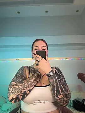 Snapshot of Tattitude_ chatting on July 14, 2026, 10:21 am Tattitude online show from July 14, 2026, 10:21 am
