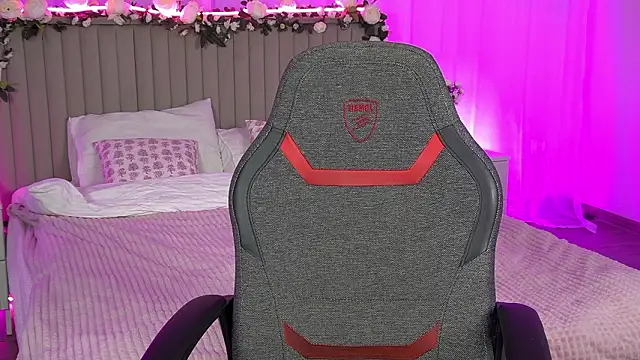 RickiOwens online show from January 14, 2026, 7:01 am