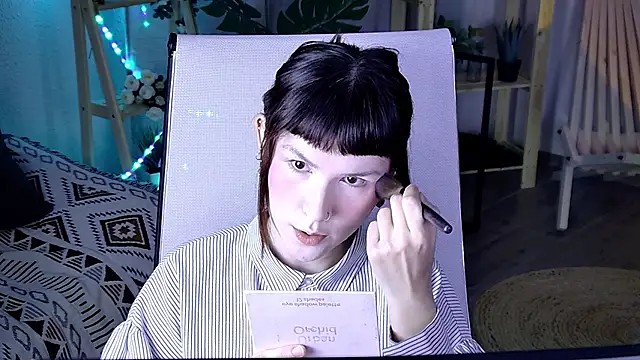 Snapshot of RickiOwens chatting on December 4, 2025, 8:13 am RickiOwens online show from December 4, 2025, 8:13 am