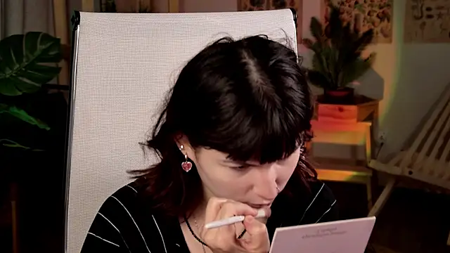 RickiOwens online show from December 16, 2025, 6:50 am