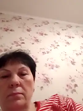 Snapshot of OliviaaSkyy chatting on December 4, 2025, 10:31 pm OliviaaSkyy online show from December 4, 2025, 10:31 pm