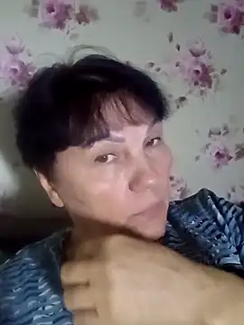 Snapshot of OliviaaSkyy chatting on November 20, 2025, 5:35 pm OliviaaSkyy online show from November 20, 2025, 5:35 pm