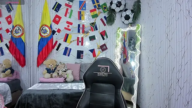Snapshot of Canndyy_tay1 chatting on July 5, 2026, 11:50 am Canndyy tay1 online show from July 5, 2026, 11:50 am