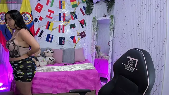Snapshot of Canndyy_tay1 chatting on July 11, 2026, 11:43 am Canndyy tay1 online show from July 11, 2026, 11:43 am
