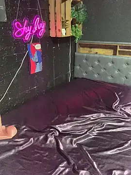 Shy-Ivy online show from March 11, 2026, 10:59 pm