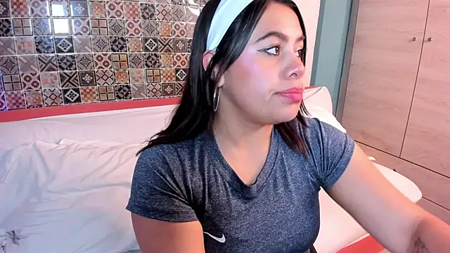 Snapshot of luna_velvett_ chatting on December 5, 2025, 11:20 am luna velvett online show from December 5, 2025, 11:20 am