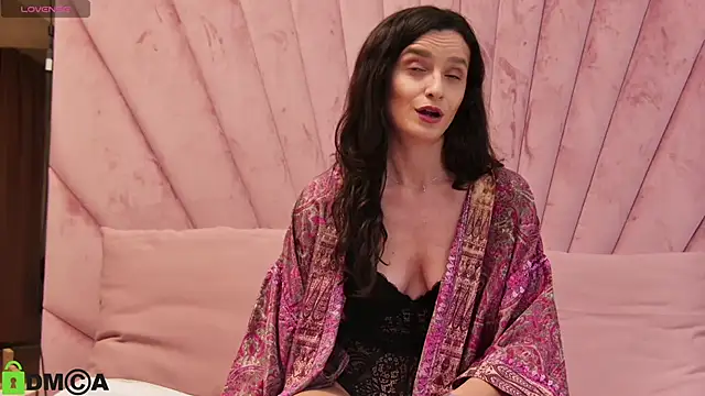 Snapshot of AnnaHarperX chatting on January 15, 2025, 5:47 pm AnnaHarperX online show from January 15, 2025, 5:47 pm