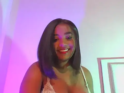 Snapshot of Behla_Rouseh3_ chatting on December 3, 2025, 10:09 pm Behla Rouseh3 online show from December 3, 2025, 10:09 pm