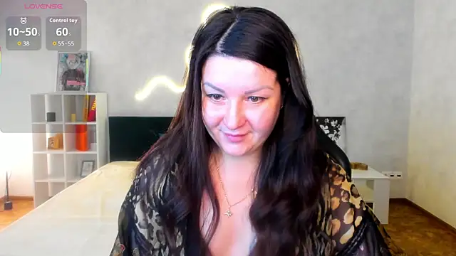 Snapshot of still__her chatting on December 16, 2025, 1:54 am still her online show from December 16, 2025, 1:54 am